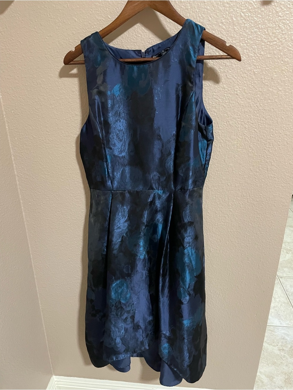 White House Black Market Navy and Teal Floral Sheath Dress